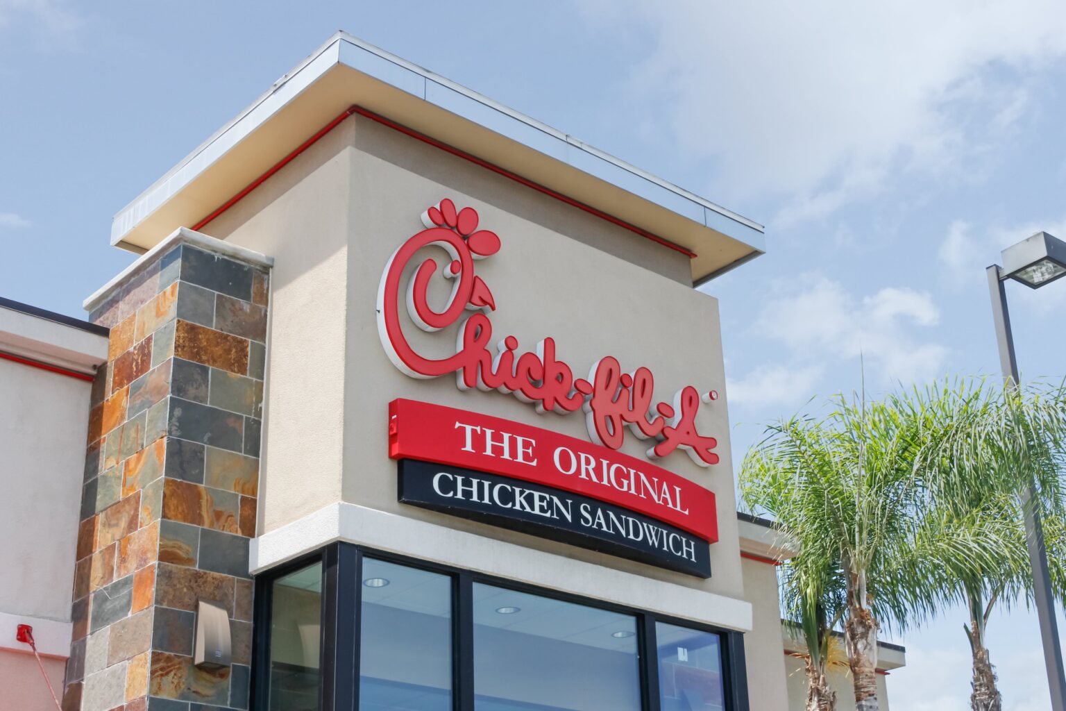 Investing in a Chick-fil-A franchise is one of the best ways to start your own business and be your own boss. Learn the ins and outs of becoming a Chick-fil-A operator.