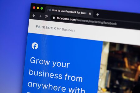 Learn how to create a Facebook business page and discover the best way to connect with your target market.