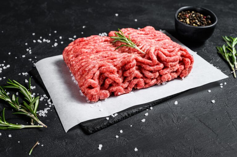 Ground beef is a staple in many households and it can be used in so many different ways. Follow these easy dinner ideas with ground beef to make your next meal simple and delicious.