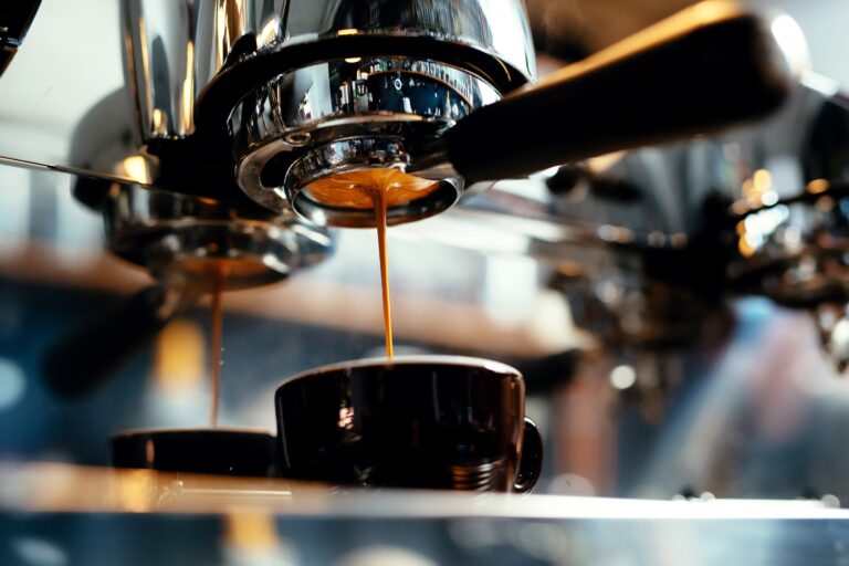 We’ve compiled a list of the 10 best espresso machines to buy in 2022. Based on user reviews and overall performance, this list will help you find the right machine for your home.