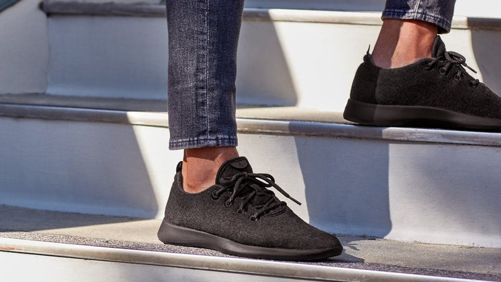Allbirds shoes are the most comfortable sneakers on the market and we love them! In this Allbirds sneaker review, we'll show you why.