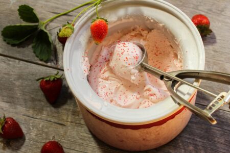 The best ice cream makers for perfect homemade ice cream. Find out which machines are the best and why they are so popular.