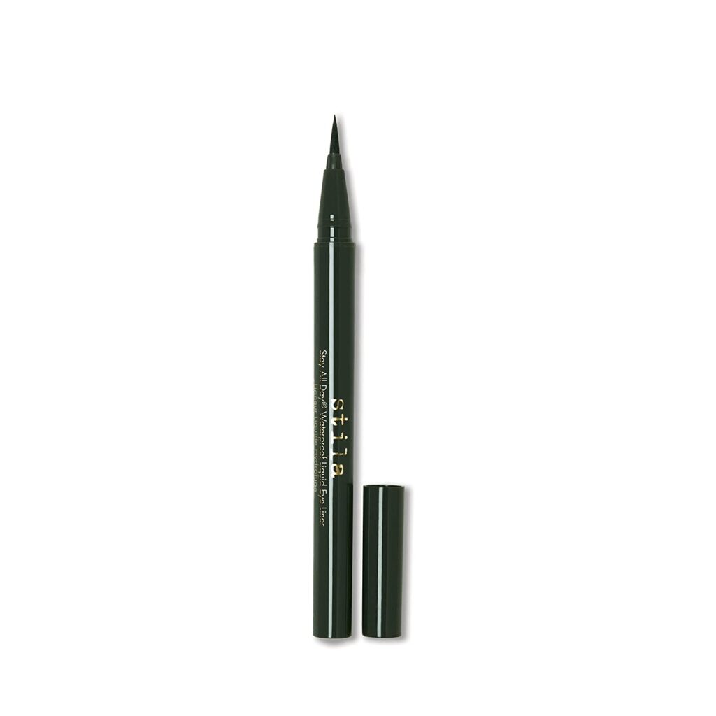 Find out what the top picks for the best liquid eyeliners are. We've got them right here!