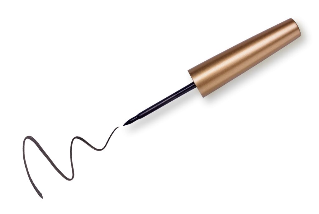 Find out what the top picks for the best liquid eyeliners are. We've got them right here!