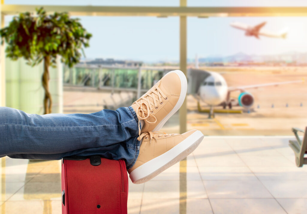 If you're looking for a comfortable pair of shoes to wear on your next flight, look no further! These are the top picks from a flight attendant.