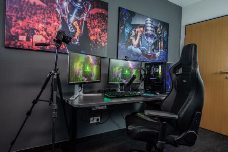 When deciding between an office chair and a gaming chair, there are several key factors to consider. Check this article for more information!